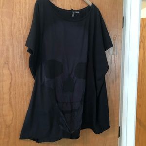 H&M Oversized Black Skull T Shirt
